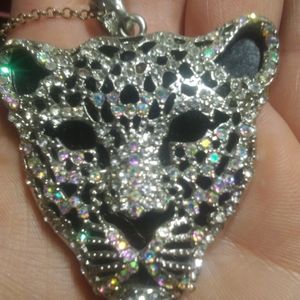 Large leopard Pendant With Crystal Rhinestones